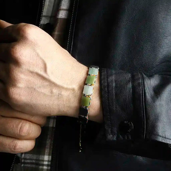 Bracelet for Ruling Number 5