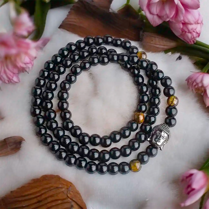 Black stone bracelet 