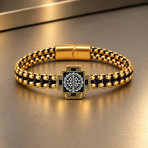 The Perfectionist Sriyantra Woven Box Chain Bracelet