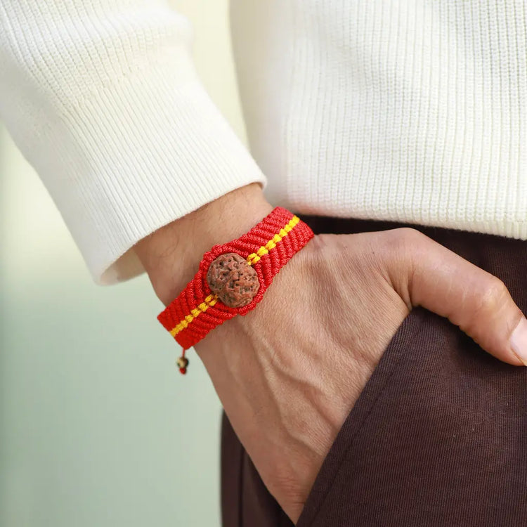 Five faces. One presence. Shiva within. 5 Mukhi Rudraksha Kalawa Thread Bracelet